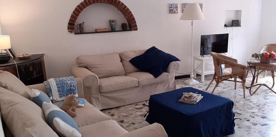 Joivy Spacious 2 Bedroom Apt With Terrace At The Heart Of The Vernazza Buitenkant foto