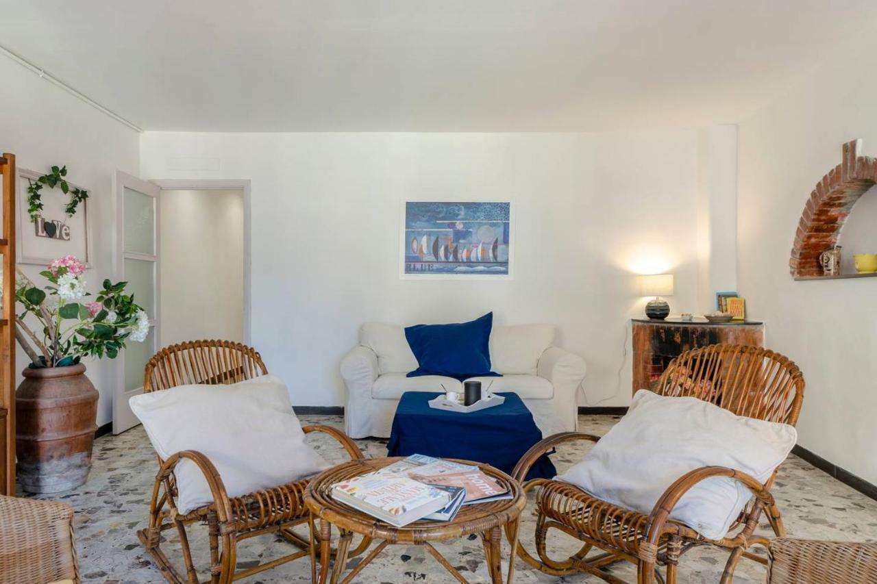 Joivy Spacious 2 Bedroom Apt With Terrace At The Heart Of The Vernazza Buitenkant foto